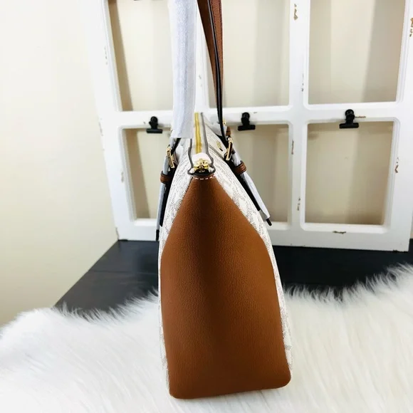 Michael Kors Coraline Large Logo and Leather Tote Bag - Picture 5 of 13